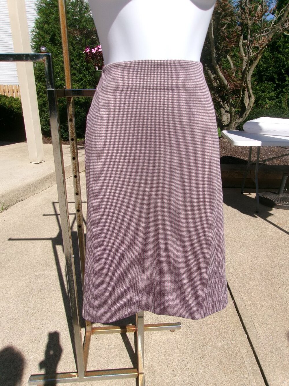 NWOT ANN TAYLOR PLUM HOUNDSTOOTH KNIT SKIRT S